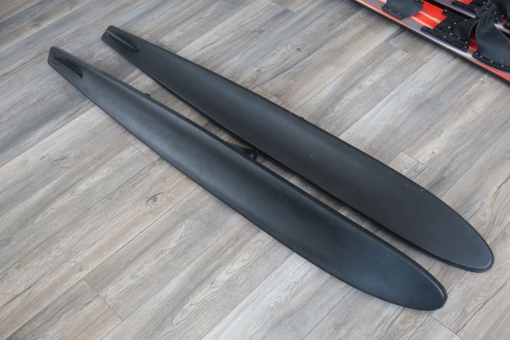 912191-10 Water skiing - Watski Combo