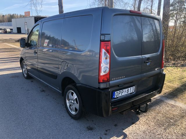 912757-3 Peugeot Expert 2.0 HDi - 2007