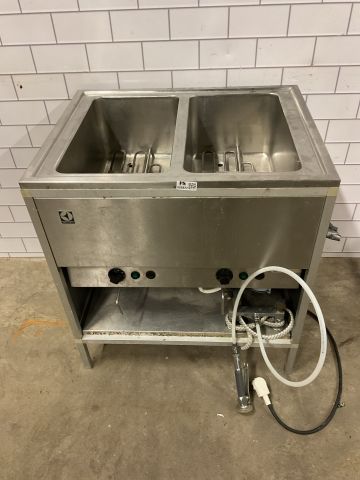 886622-2 Water bath with 2 wells