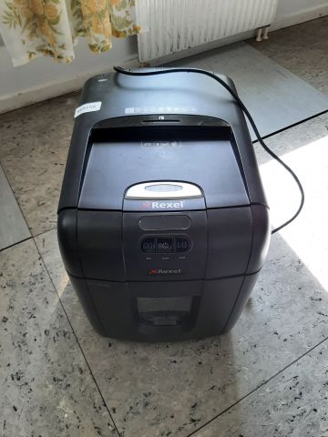 868256-3 Shredder, Rexel 130X