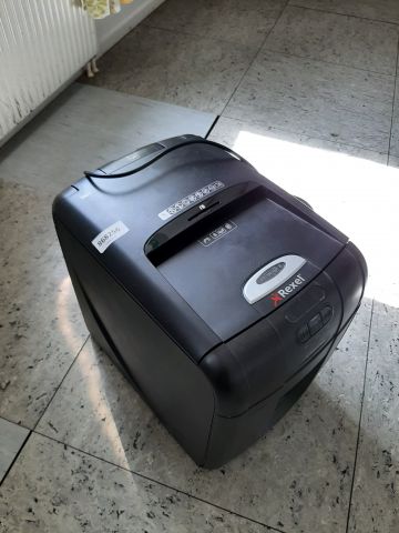 868256-2 Shredder, Rexel 130X