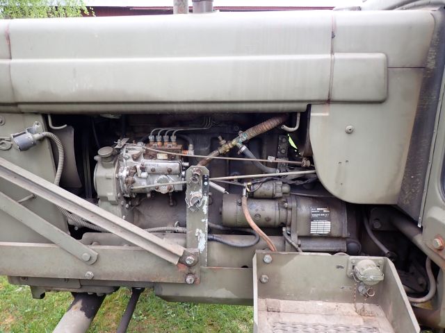 912911-13 Tractor Volvo BM T650 - 2000