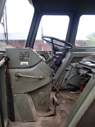 912911-18 Tractor Volvo BM T650 - 2000