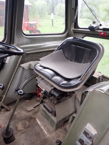 912911-20 Tractor Volvo BM T650 - 2000