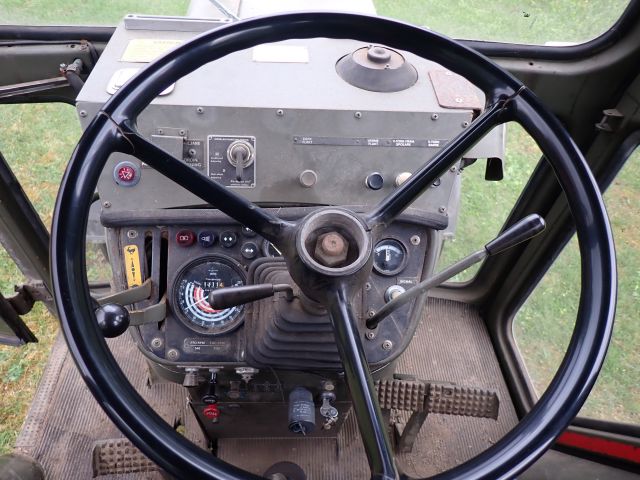 912911-23 Tractor Volvo BM T650 - 2000