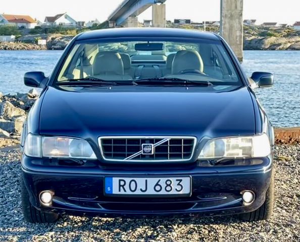 912937-2 Volvo C70 Coupé 2.4T -2000