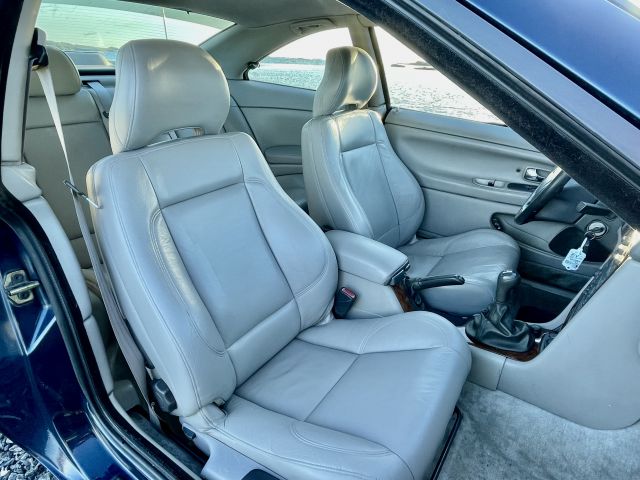 912937-15 Volvo C70 Coupé 2.4T -2000