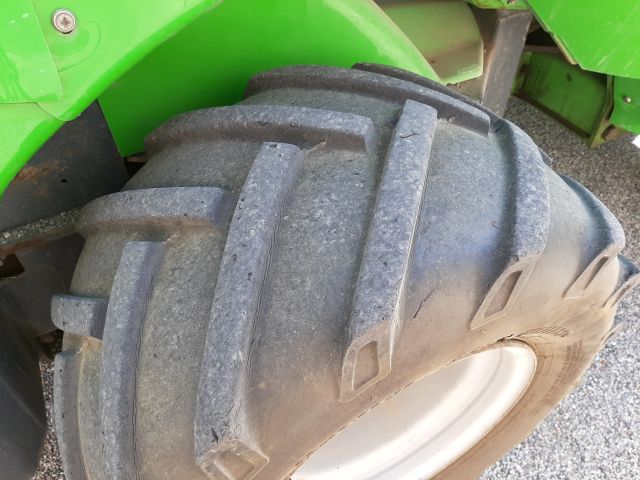 868172-14 Skid Steer Loader - Avant 635, incl. most associated gear (only 936h on the meter)