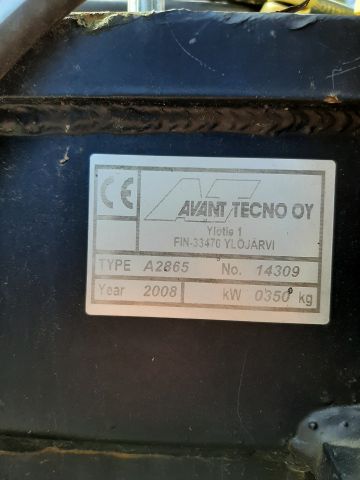 868172-31 Skid Steer Loader - Avant 635, incl. most associated gear (only 936h on the meter)