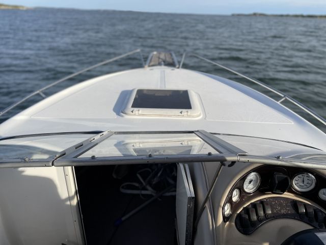 912938-10 Motorboat Mariah SC19 Daycruiser -2004