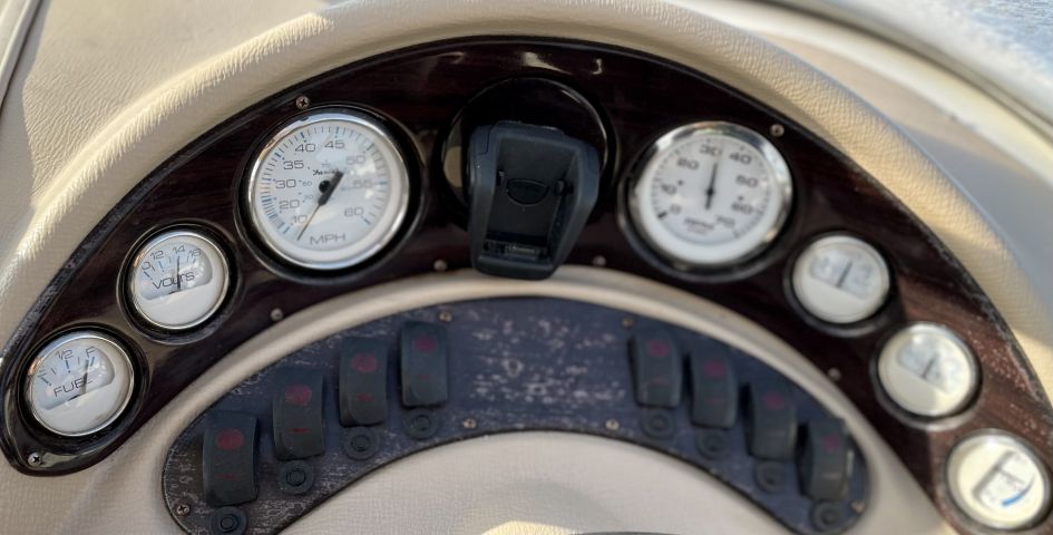 912938-19 Motorboat Mariah SC19 Daycruiser -2004