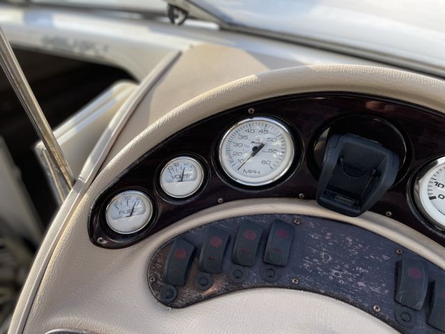 912938-23 Motorboat Mariah SC19 Daycruiser -2004