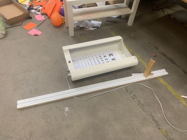 902441-3 Sight board and measuring stick