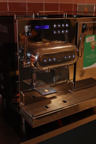 913562-5 Nespresso kaffemaskin AG220