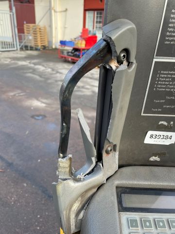 913564-17 Reach truck Atlet UNS / 200DTFVRC675 -00 (2000kg / 6.75m)