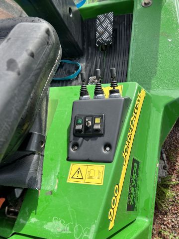 896750-6 Lawn mower John Deere 900
