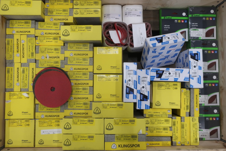 912125-1 Assortment with abrasive material Klingspor, Norton, Luna