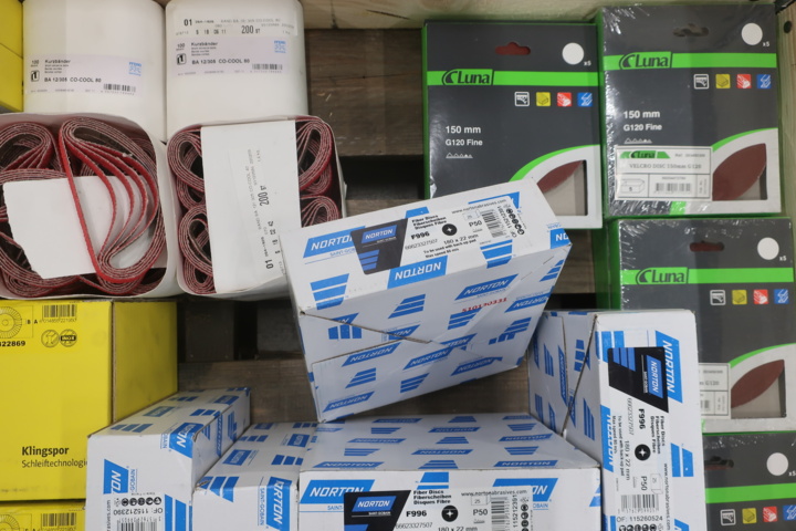 912125-3 Assortment with abrasive material Klingspor, Norton, Luna