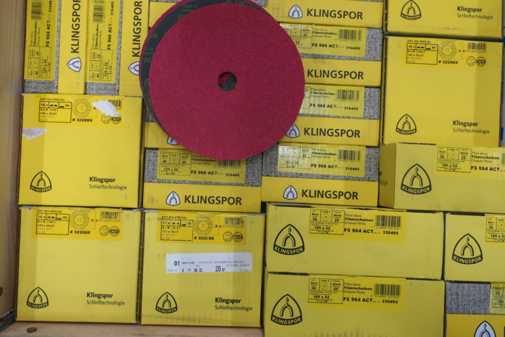 912125-4 Assortment with abrasive material Klingspor, Norton, Luna