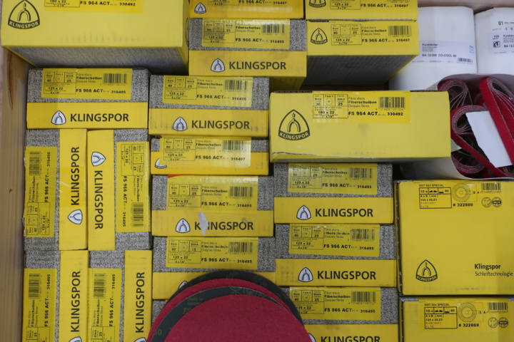 912125-5 Assortment with abrasive material Klingspor, Norton, Luna