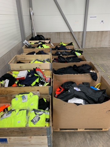 913630-29 Party with work clothes - Björnkläder, Gesto, Fristads