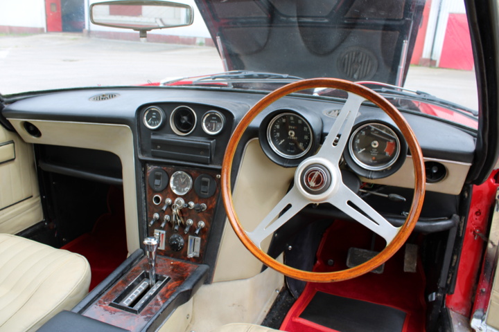 906596-16 Jensen Interceptor MK I - 1968