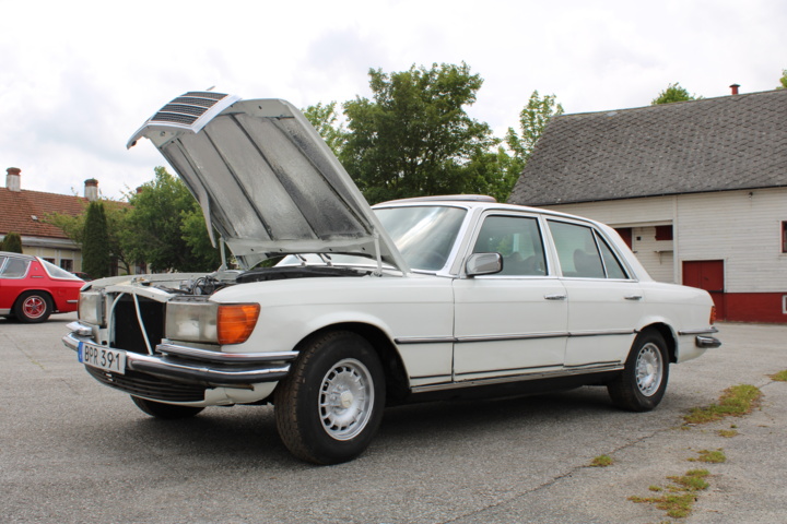 906597-2 Mercedes-Benz 280 SE - 1974