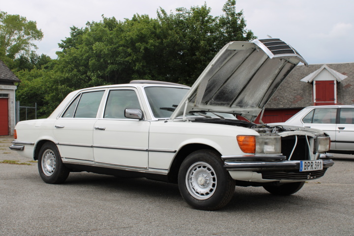 906597-9 Mercedes-Benz 280 SE - 1974
