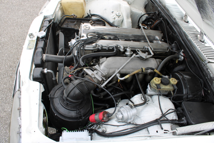 906597-12 Mercedes-Benz 280 SE - 1974