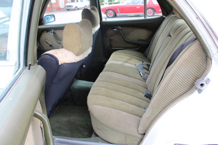 906597-18 Mercedes-Benz 280 SE - 1974