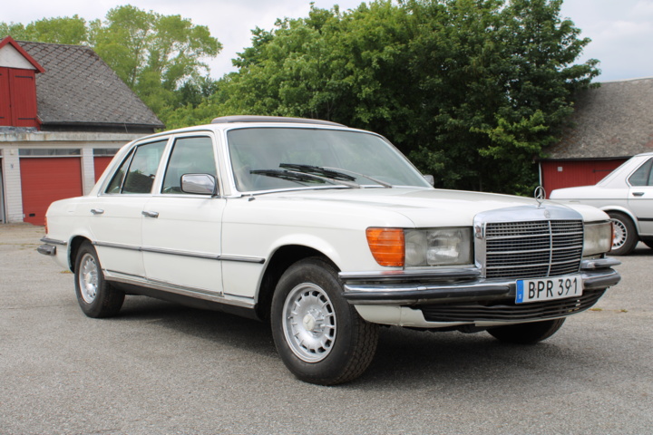 906597-8 Mercedes-Benz 280 SE - 1974