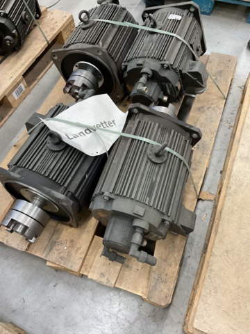 886650-1 4 water-cooled electric motors