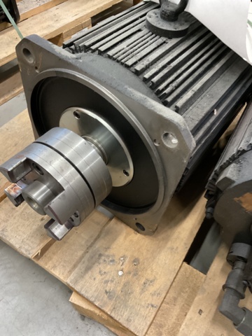 886650-2 4 water-cooled electric motors