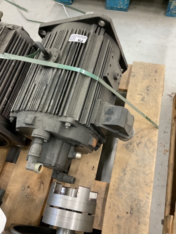 886650-4 4 water-cooled electric motors