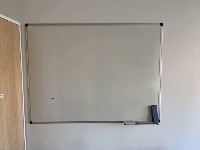 868681-2 Whiteboard