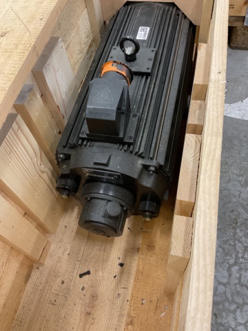 886690-2 2 water-cooled electric motors