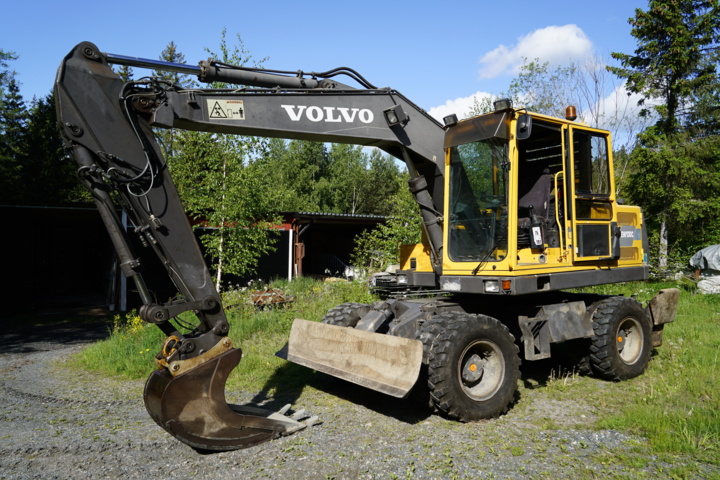 914636-1 Wheel excavator Volvo EW130C - 98