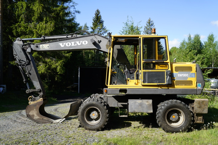 914636-2 Wheel excavator Volvo EW130C - 98