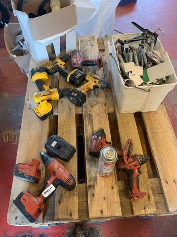 908171-1 Defective power tools