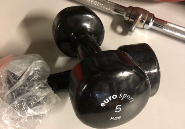 914663-1 1 pair of new Dumbbells 5 kg Eurosport Fitness