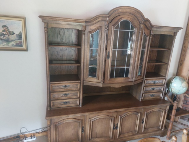 914989-1 Bookcase with display case Carpati