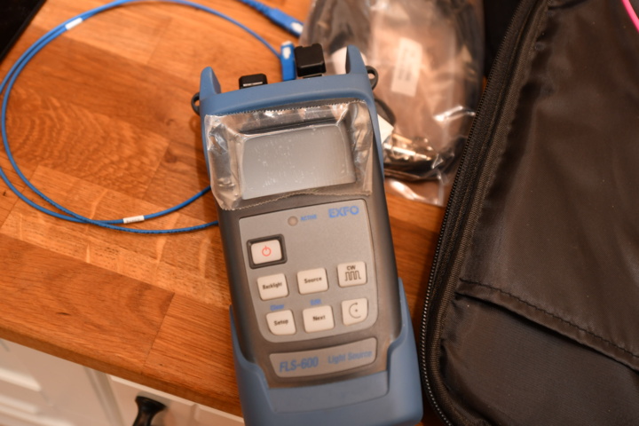 915193-1 EXFO FLS-600 - Fiber light source