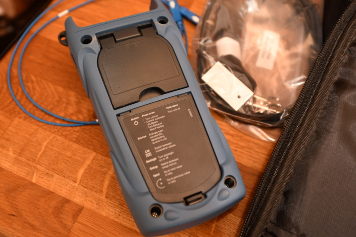 915193-2 EXFO FLS-600 - Fiber light source