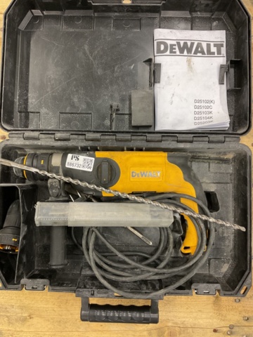 886732-1 Impact drill Dewalt D25104 - QS Type 2