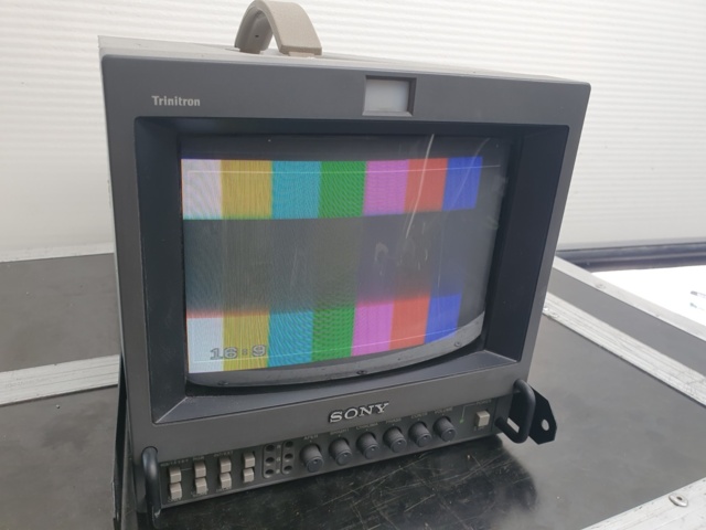 916175-1 Sony PVM-9042QM monitori - Ei pohjahintaa!