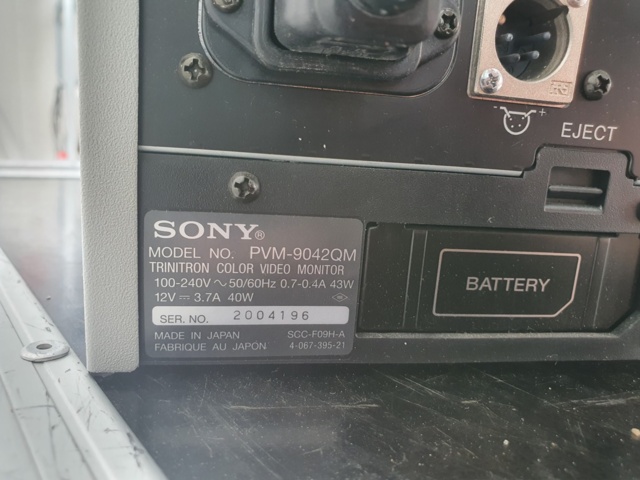 916175-3 Sony PVM-9042QM monitori - Ei pohjahintaa!