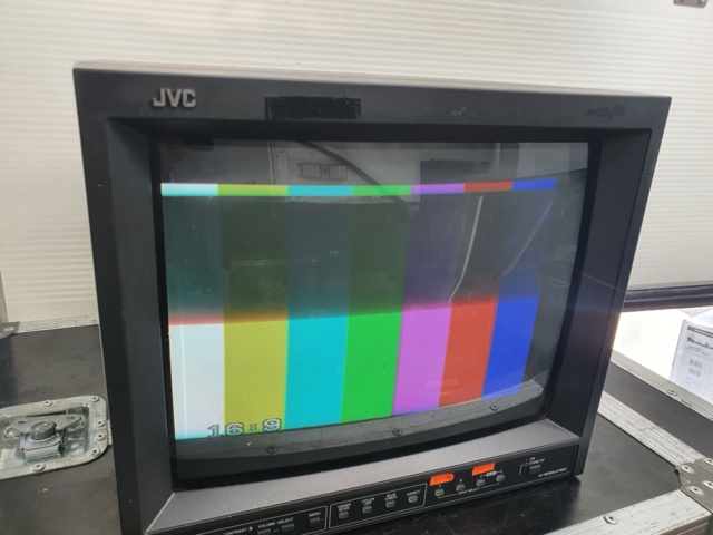 916176-1 JVC TM-H150CG monitori - EI pohjahintaa!