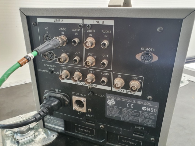 916177-2 Sony PVM-9042QM monitori - Ei pohjahintaa!