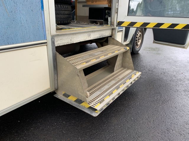 810334-22 Bokbuss Mercedes-Benz Sprinter 316 CDI - 2002