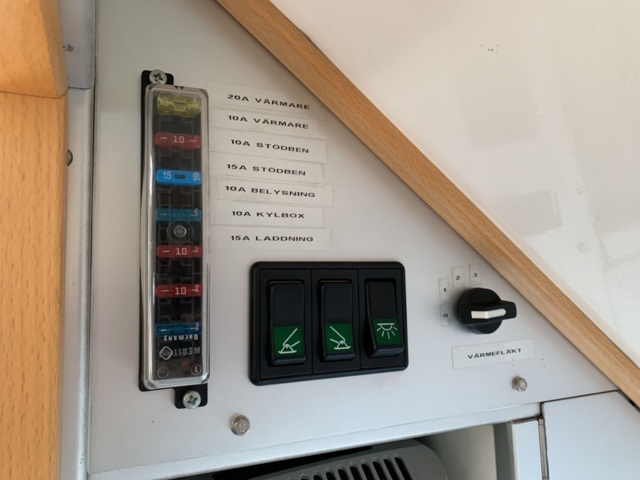 810334-44 Bokbuss Mercedes-Benz Sprinter 316 CDI - 2002